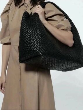 NWT FALOR Firenze Hand Woven Leather Tote Bag in Black
